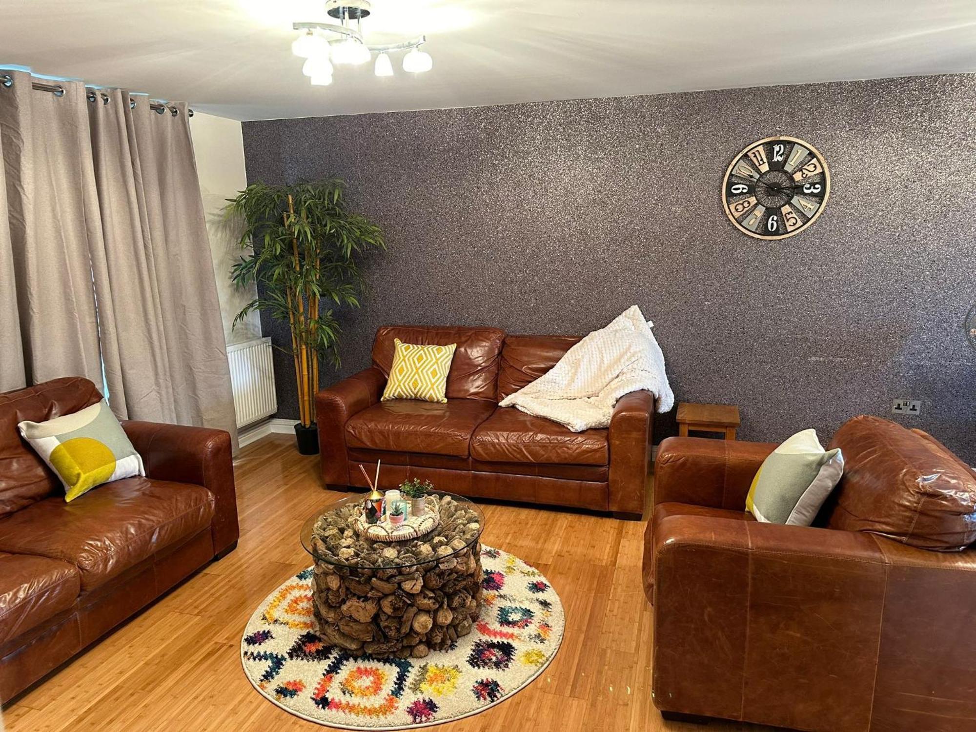 Tony'S Court Beautifully Furnished 2 Bedrooms Apartment Edgware Exterior photo